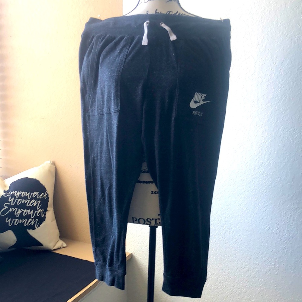 Nike Just Do IT capri pants
